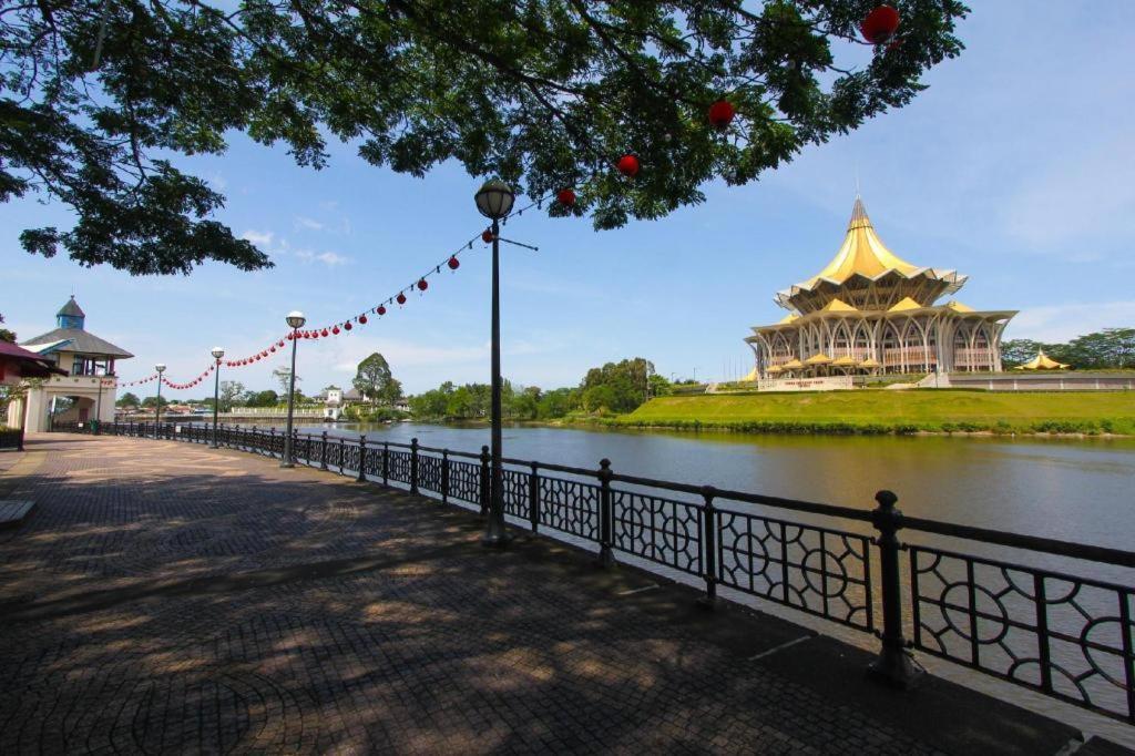 Kemena View Hotel Kuching Exterior photo